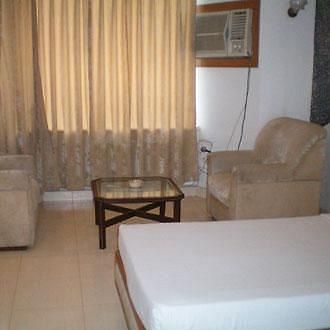 Hôtel Samdariya à Jabalpur Extérieur photo
